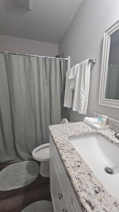 Gorgeous 3 Bedroom Home With Cable Tv In All Rooms & Free Wi-Fi Concord Zewnętrze zdjęcie