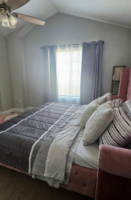 Gorgeous 3 Bedroom Home With Cable Tv In All Rooms & Free Wi-Fi Concord Zewnętrze zdjęcie