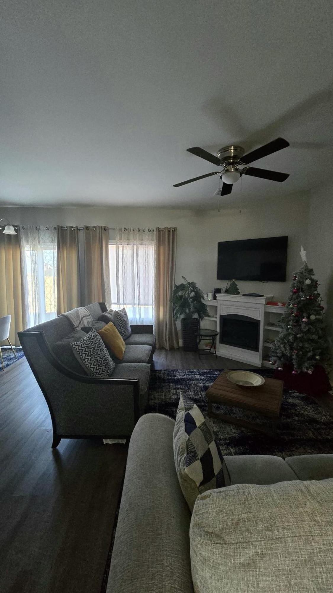 Gorgeous 3 Bedroom Home With Cable Tv In All Rooms & Free Wi-Fi Concord Zewnętrze zdjęcie